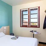 Ibis Budget Centre Renove En 2025 - Economique Au Centre De 2*