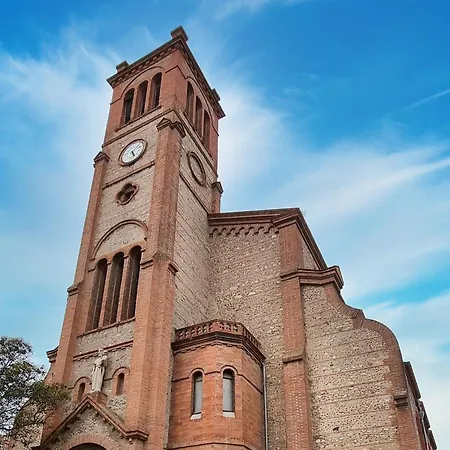 Ibis Budget Centre Renove En 2025 - Economique Au Centre De 2* Περπινιάν