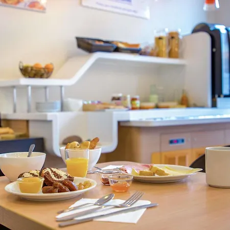 Ibis Budget Centre Renove En 2025 - Economique Au Centre De Ξενοδοχείο 2*