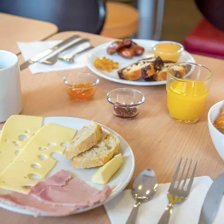 Ibis Budget Centre Renove En 2025 - Economique Au Centre De 2* Περπινιάν