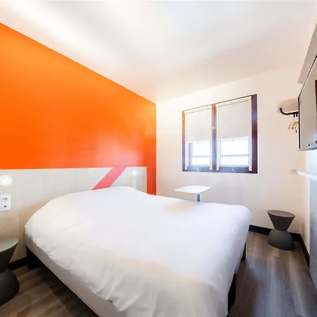 Hotel Ibis Budget Centre Renove En 2025 - Economique Au Centre De Perpignan