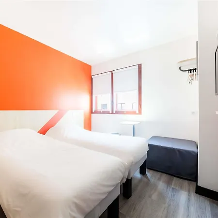Ibis Budget Centre Renove En 2025 - Economique Au Centre De 2* Περπινιάν