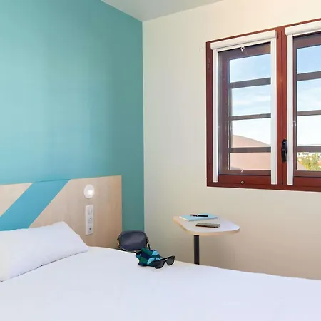 Hotel Ibis Budget Centre - Economique Au Centre De