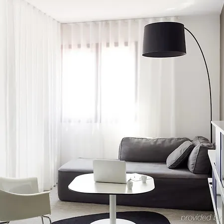 Ibis Budget Centre Hotel 2*