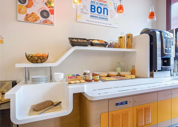 Ibis Budget Centre Rénové En 2025 - Economique Au Centre De Hotel Perpinhã