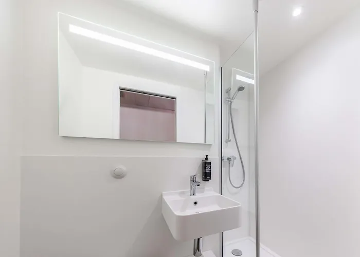 Ibis Budget Centre Rénové En 2025 - Economique Au Centre De Hotel 2*