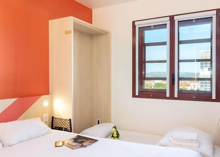 Ibis Budget Centre Rénové En 2025 - Economique Au Centre De Hotel 2*